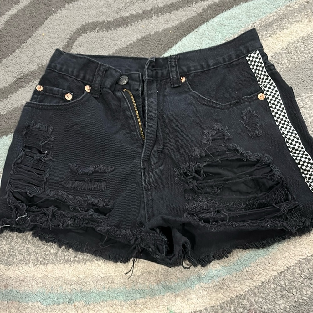 🟢10/$10 - Signature8 black shorts